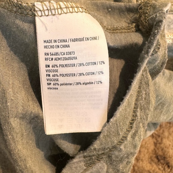 American Eagle Camo Tee XS - Picture 3 of 3